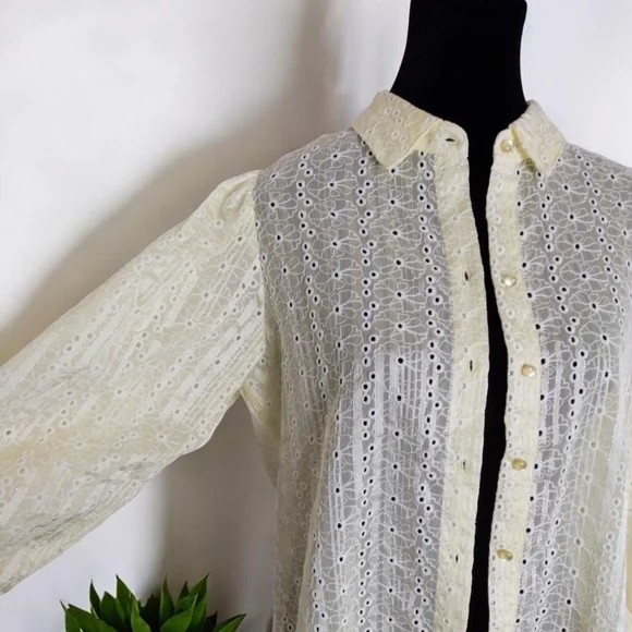 Nanette Lepore Eyelet Embroidery Blouse Three qtr Sleeve Pale Yellow Small - Picture 4 of 8